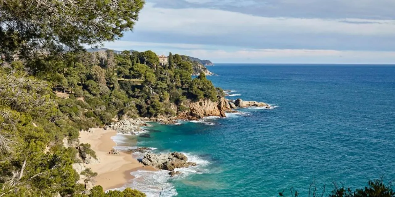 Pretty Garden Apartment Next To A Charming Beach Lloret de Mar Espagne