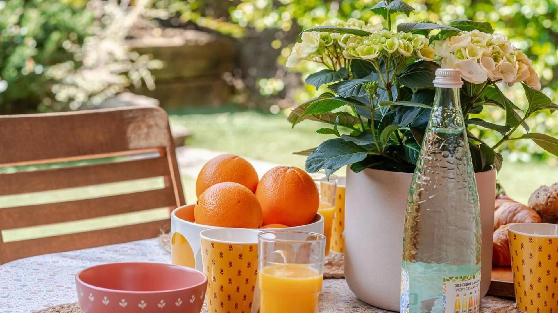 Pretty Garden Apartment Next To A Charming Beach Lloret de Mar