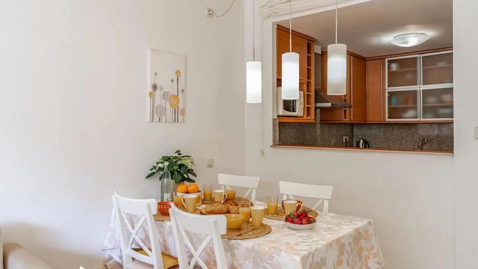Pretty Garden Apartment Next To A Charming Beach Lloret de Mar