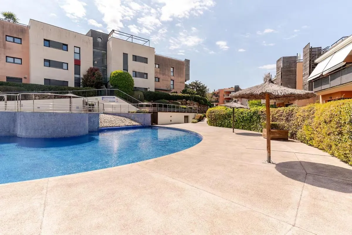 Pretty Garden Apartment Next To A Charming Beach Lloret de Mar