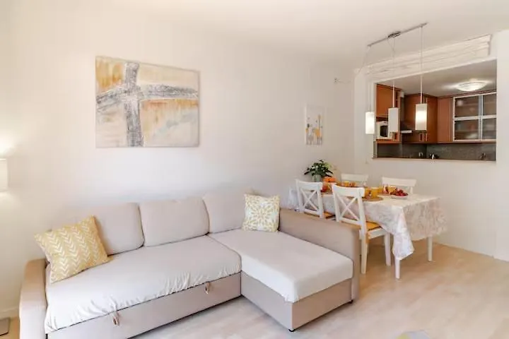 Pretty Garden Apartment Next To A Charming Beach Lloret de Mar